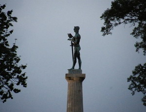 Cимвол Белграда - Памятник Победителю, парк Калемагдан